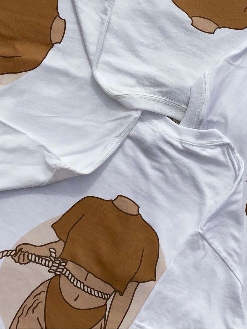 Women’s White Graphic Tee - 1940 clothing